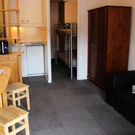 Roche Blanche - Pour 2 Personnes Avec Balcon Expose Sud Ouest En Centre Station Mae-7811 * Val Thorens
